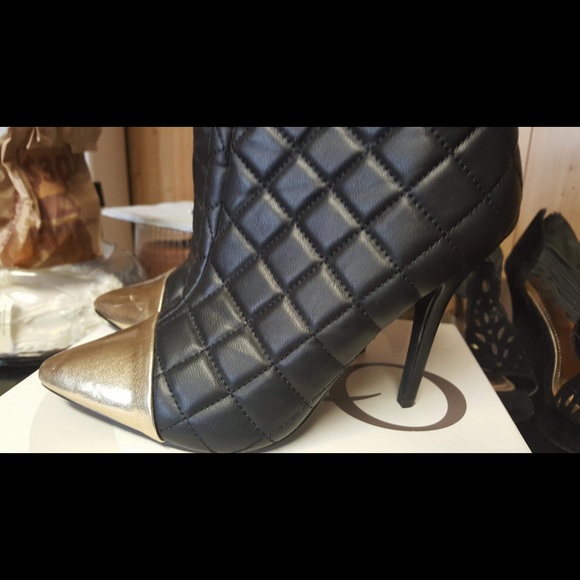 Booties heels - Picture 2 of 7